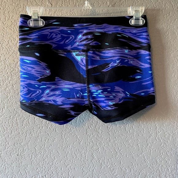 Rogue America Booty Shorts: Small, fits like XS - Picture 3 of 5